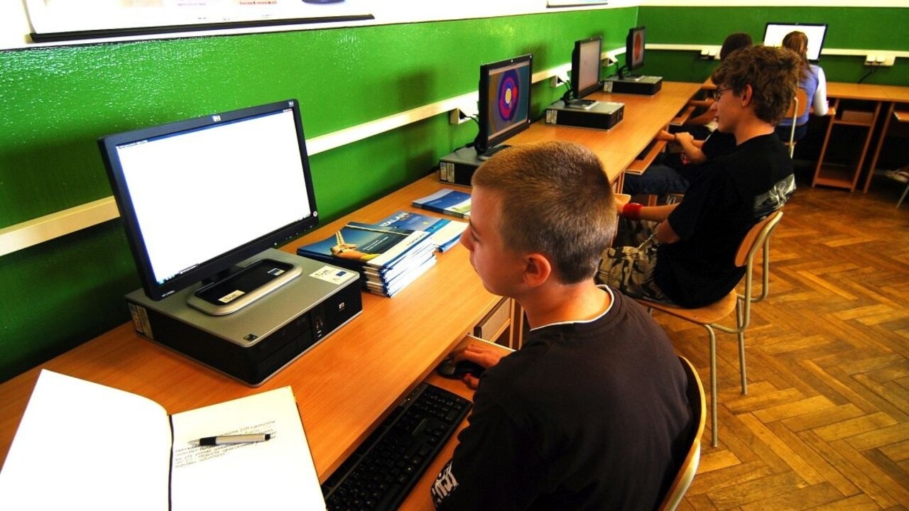 žiaci škola počítače výchova vzdelávanie 1140px (SITA/Jozef Hulka)